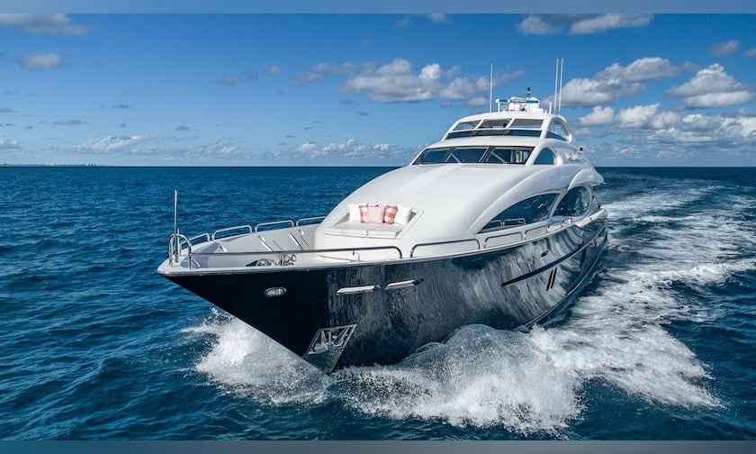 best Caribbean yacht hire, motor yacht at high speed